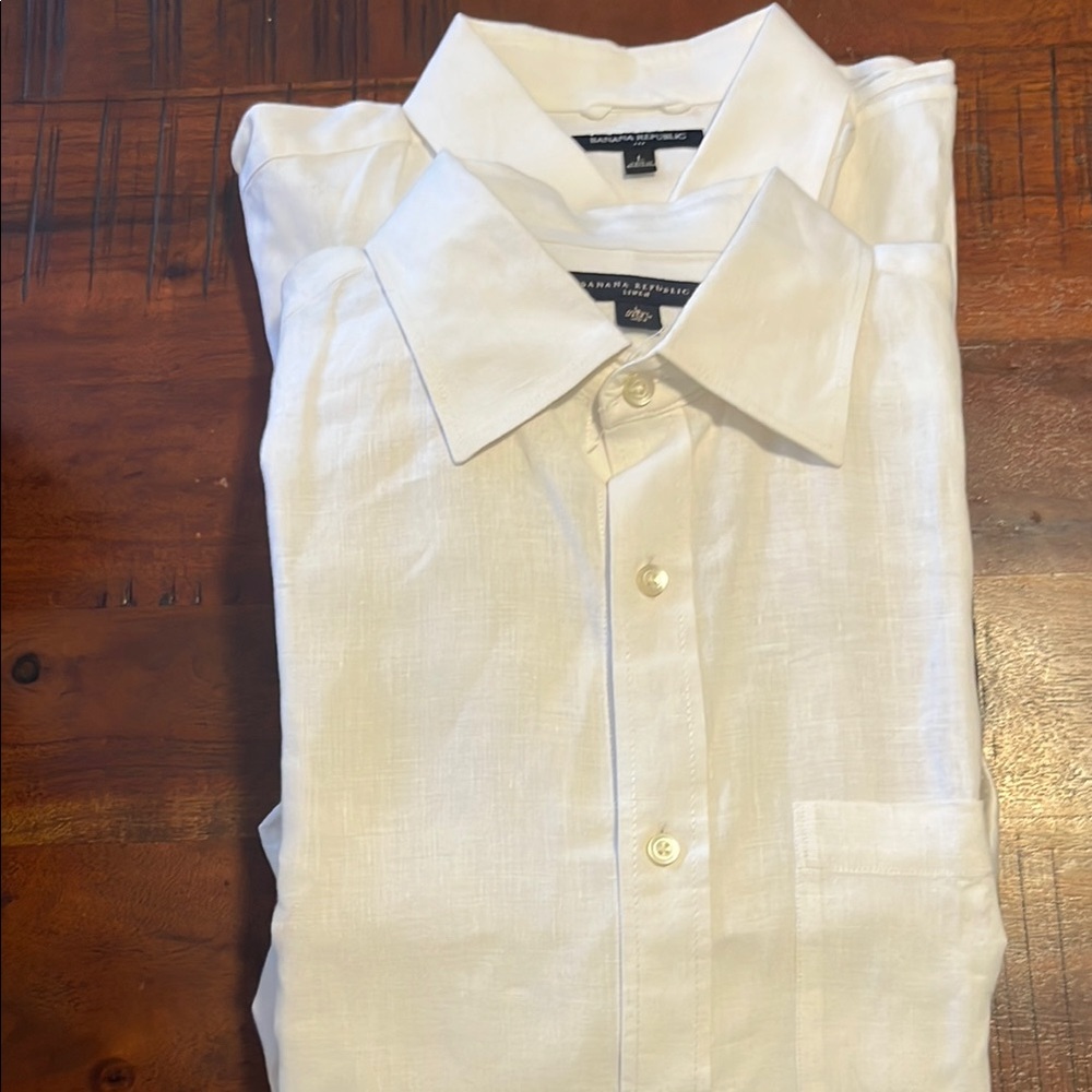 Set of 2 Banana Republic Classic White Dress Shirts